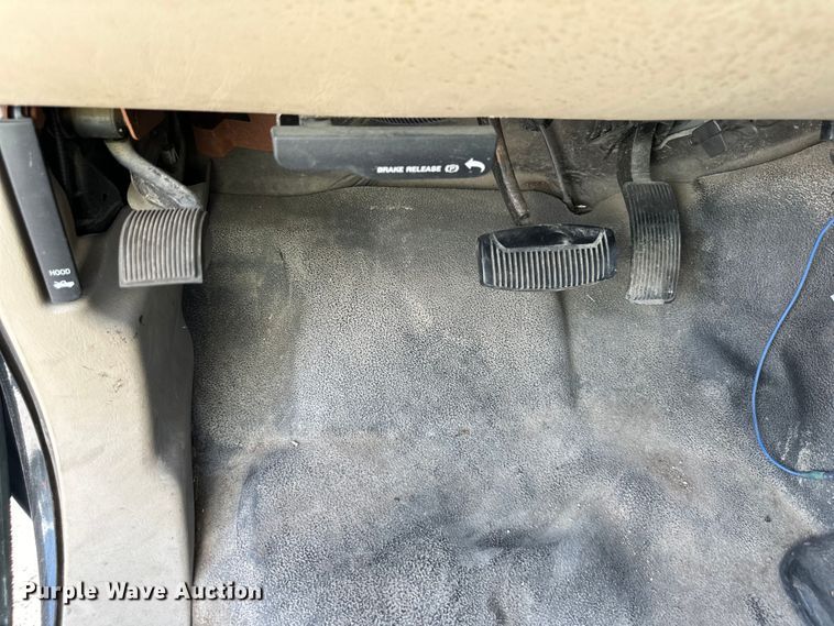 image for item EJ7094 2005 Ford F450 Super Duty XL dump truck