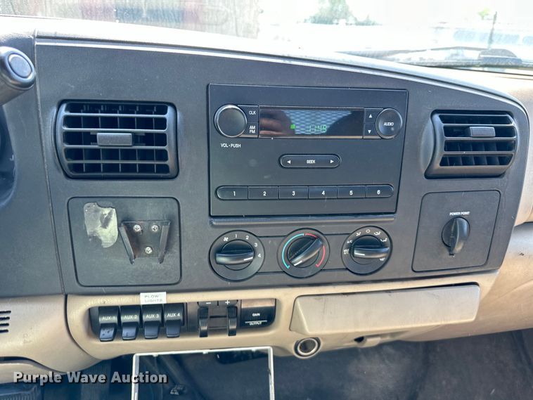 image for item EJ7094 2005 Ford F450 Super Duty XL dump truck