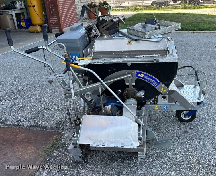 image for item EJ7103 Graco  Thermolazer Promelt striping machine 