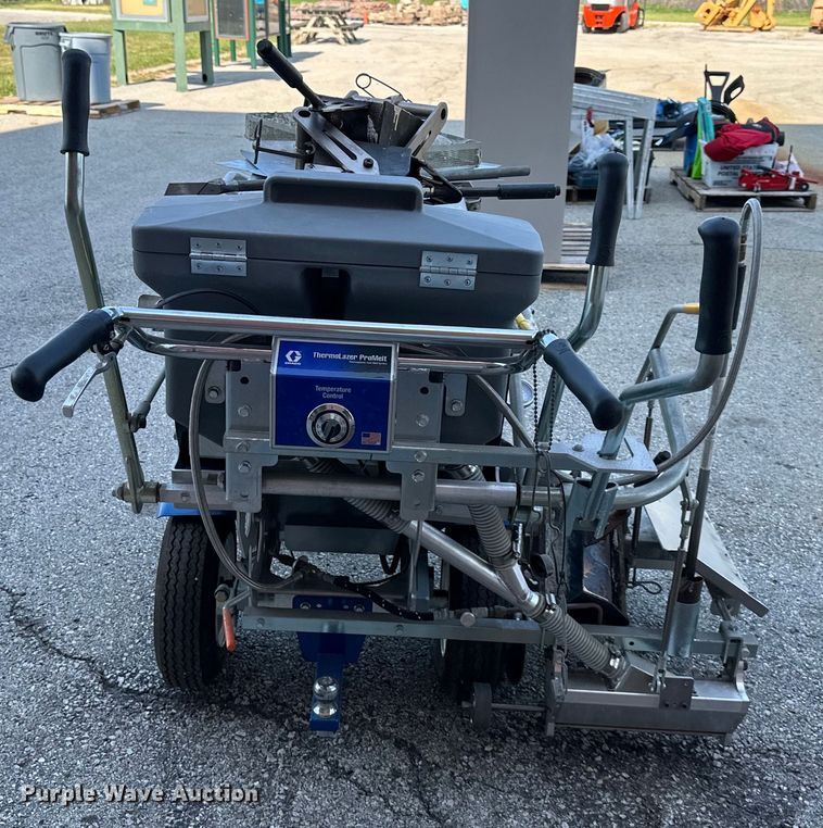 image for item EJ7103 Graco  Thermolazer Promelt striping machine 