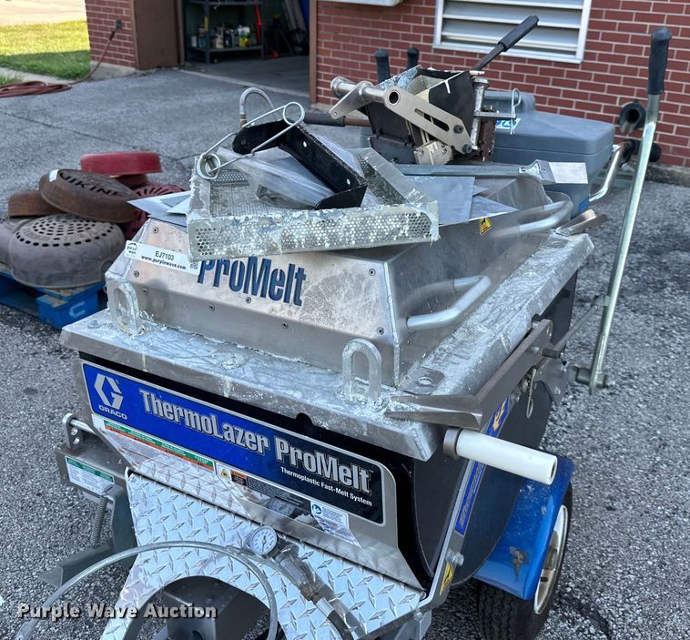 image for item EJ7103 Graco  Thermolazer Promelt striping machine 