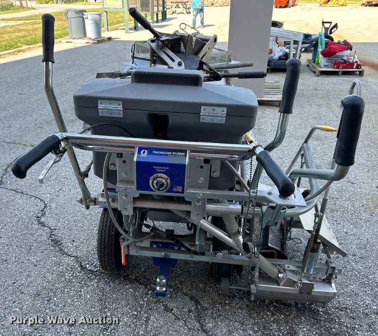 image for item EJ7103 Graco  Thermolazer Promelt striping machine 