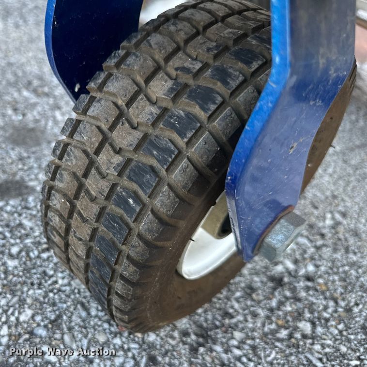 image for item EJ7103 Graco  Thermolazer Promelt striping machine 