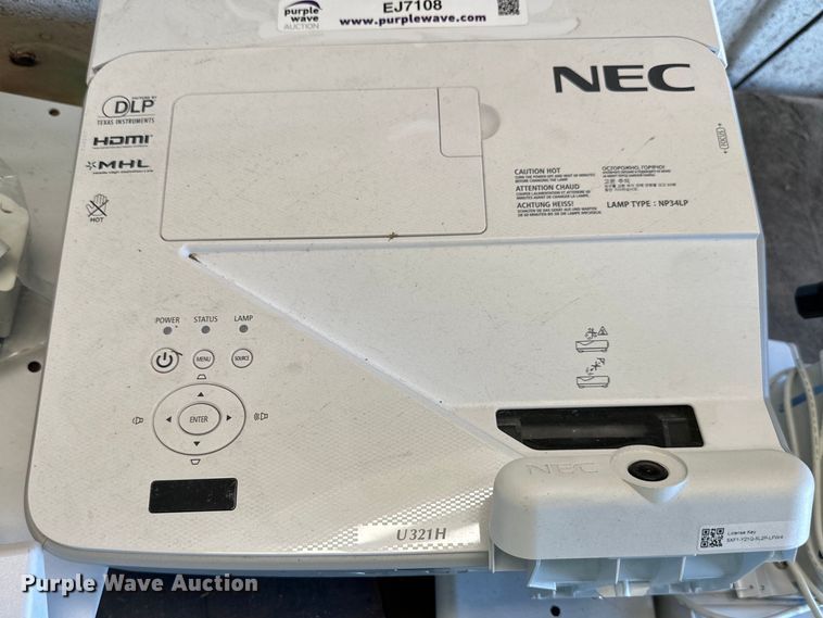 image for item EJ7108 NEC projector 