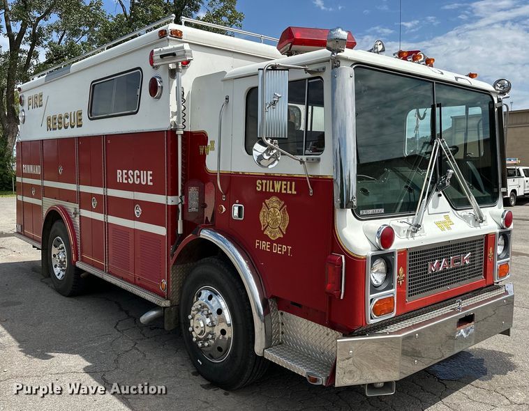 image for item EJ8870 1981 Mack MC611FG rescue vehicle
