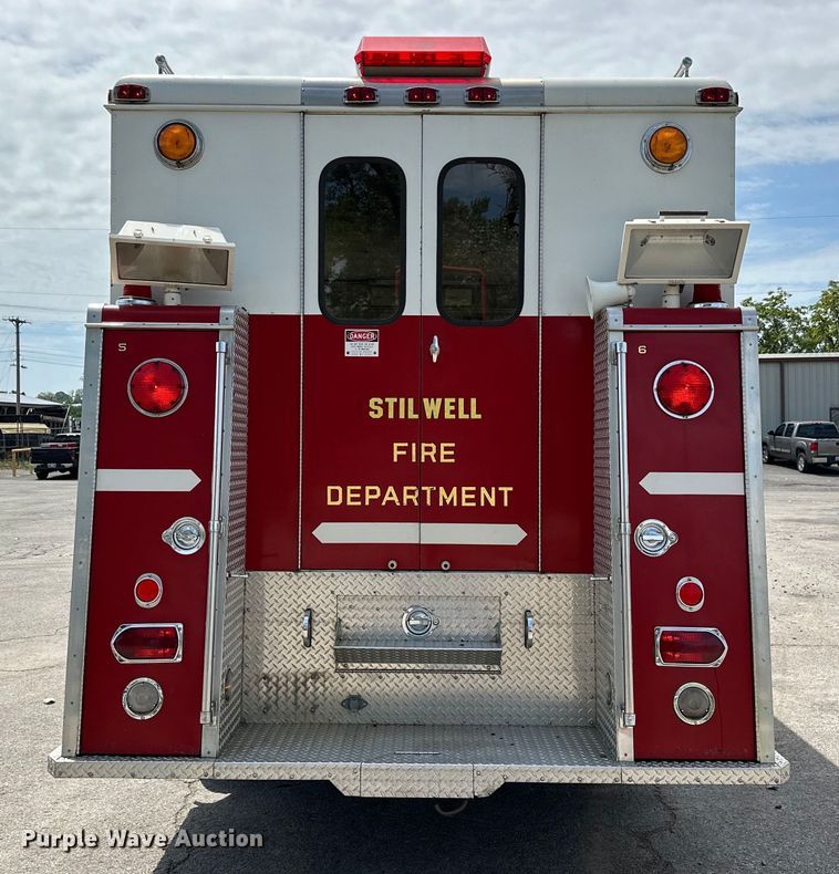 image for item EJ8870 1981 Mack MC611FG rescue vehicle