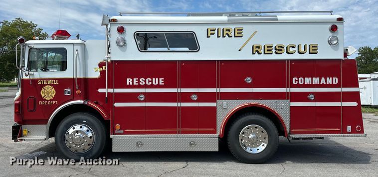 image for item EJ8870 1981 Mack MC611FG rescue vehicle
