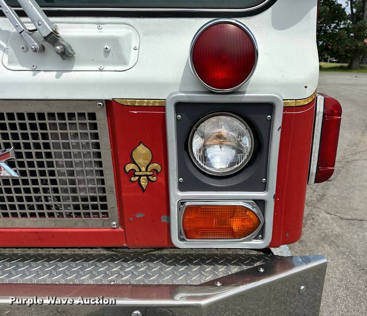 image for item EJ8870 1981 Mack MC611FG rescue vehicle