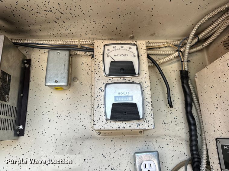 image for item EJ8870 1981 Mack MC611FG rescue vehicle