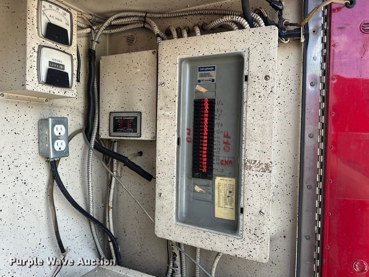 image for item EJ8870 1981 Mack MC611FG rescue vehicle