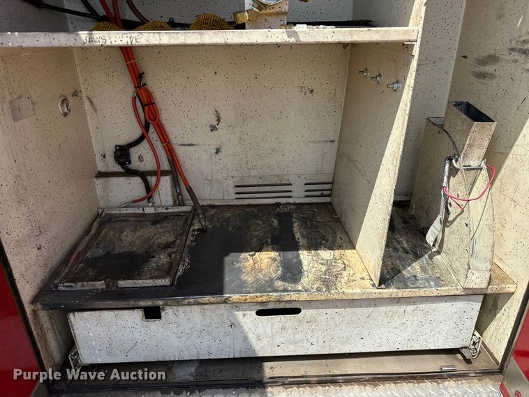 image for item EJ8870 1981 Mack MC611FG rescue vehicle