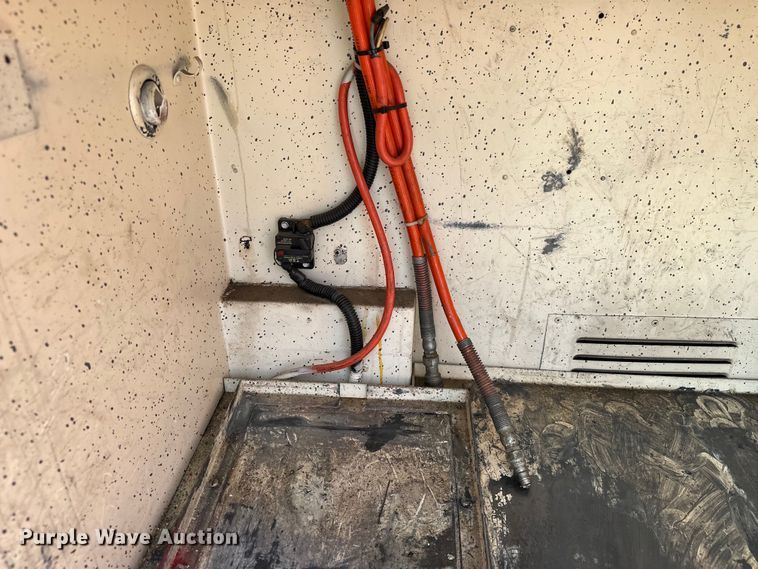 image for item EJ8870 1981 Mack MC611FG rescue vehicle