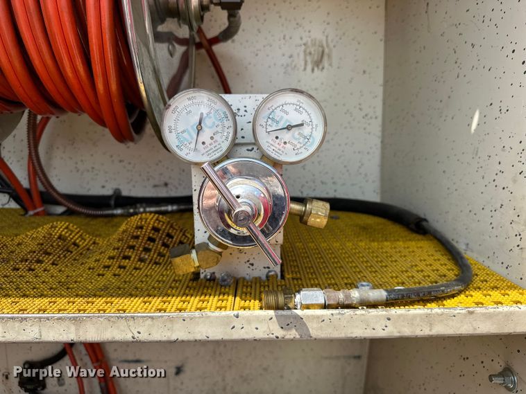 image for item EJ8870 1981 Mack MC611FG rescue vehicle