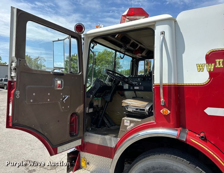 image for item EJ8870 1981 Mack MC611FG rescue vehicle