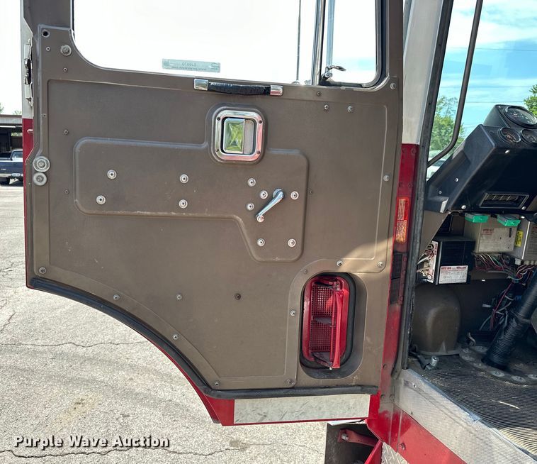 image for item EJ8870 1981 Mack MC611FG rescue vehicle