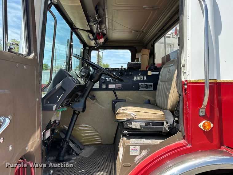 image for item EJ8870 1981 Mack MC611FG rescue vehicle