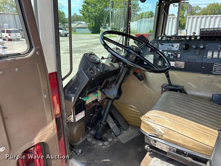 image for item EJ8870 1981 Mack MC611FG rescue vehicle