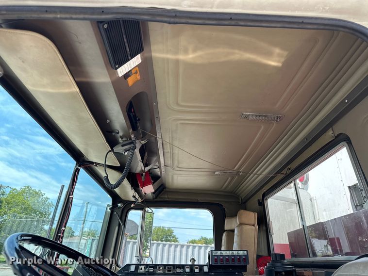 image for item EJ8870 1981 Mack MC611FG rescue vehicle