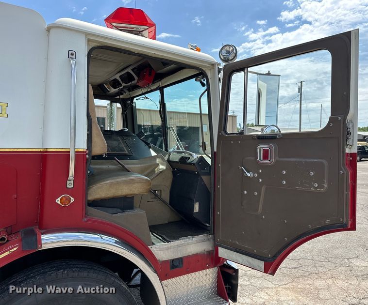 image for item EJ8870 1981 Mack MC611FG rescue vehicle