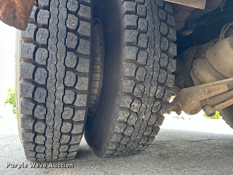 image for item EJ8870 1981 Mack MC611FG rescue vehicle