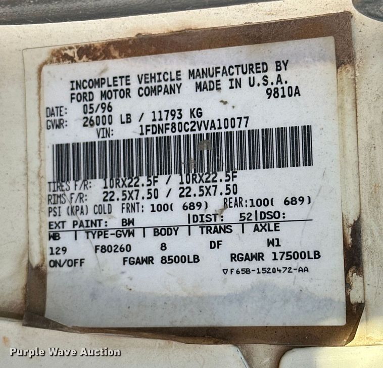 image for item EJ8934 1997 Ford F800 bucket truck