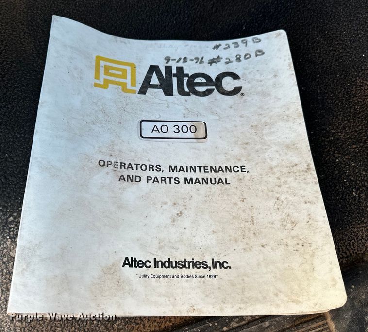 image for item EJ8934 1997 Ford F800 bucket truck