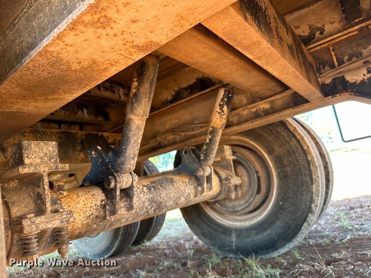 image for item EJ8935 1992 Kalyn KTD-30 tilt deck equipment trailer