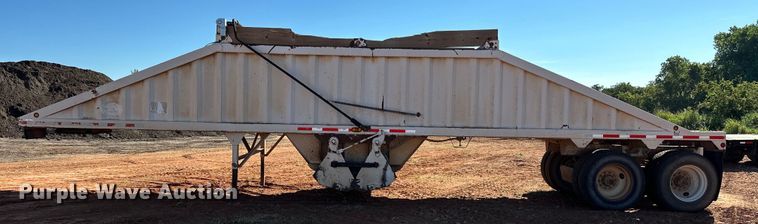 image for item EJ8936 2002 Construction Trailer Specialist  T-42 bottom dump trailer
