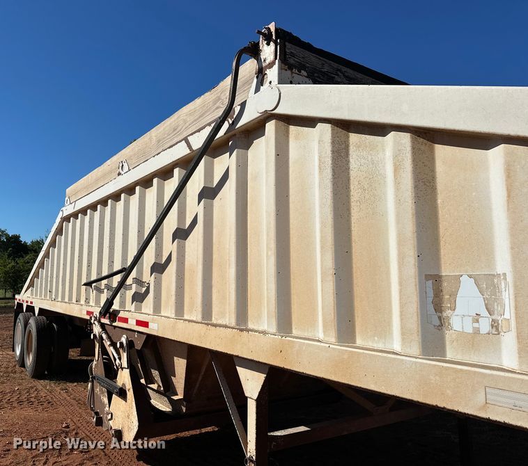 image for item EJ8936 2002 Construction Trailer Specialist  T-42 bottom dump trailer