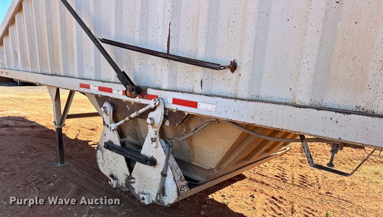 image for item EJ8936 2002 Construction Trailer Specialist  T-42 bottom dump trailer