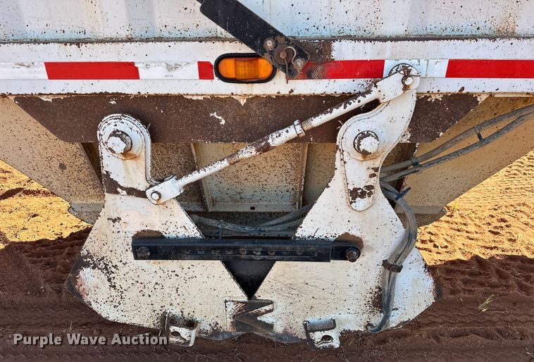 image for item EJ8936 2002 Construction Trailer Specialist  T-42 bottom dump trailer