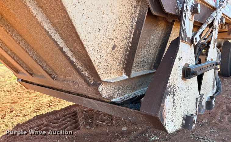 image for item EJ8936 2002 Construction Trailer Specialist  T-42 bottom dump trailer