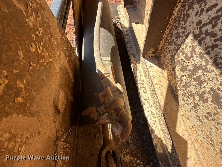 image for item EJ8936 2002 Construction Trailer Specialist  T-42 bottom dump trailer