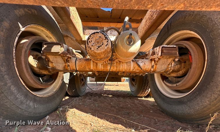 image for item EJ8936 2002 Construction Trailer Specialist  T-42 bottom dump trailer