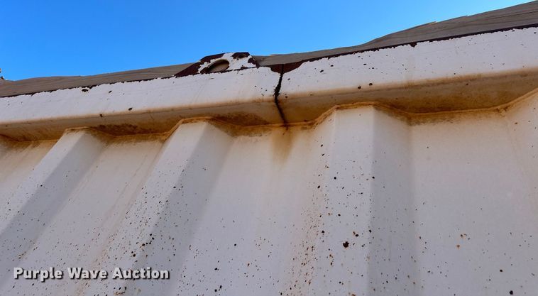 image for item EJ8936 2002 Construction Trailer Specialist  T-42 bottom dump trailer