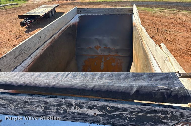 image for item EJ8936 2002 Construction Trailer Specialist  T-42 bottom dump trailer