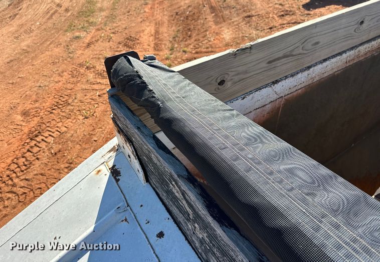 image for item EJ8936 2002 Construction Trailer Specialist  T-42 bottom dump trailer