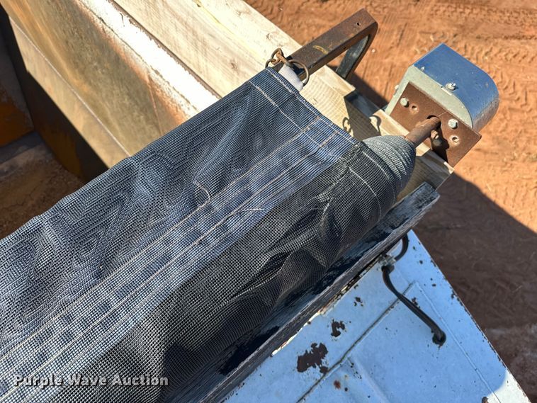 image for item EJ8936 2002 Construction Trailer Specialist  T-42 bottom dump trailer