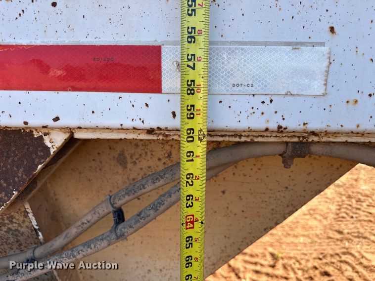 image for item EJ8936 2002 Construction Trailer Specialist  T-42 bottom dump trailer