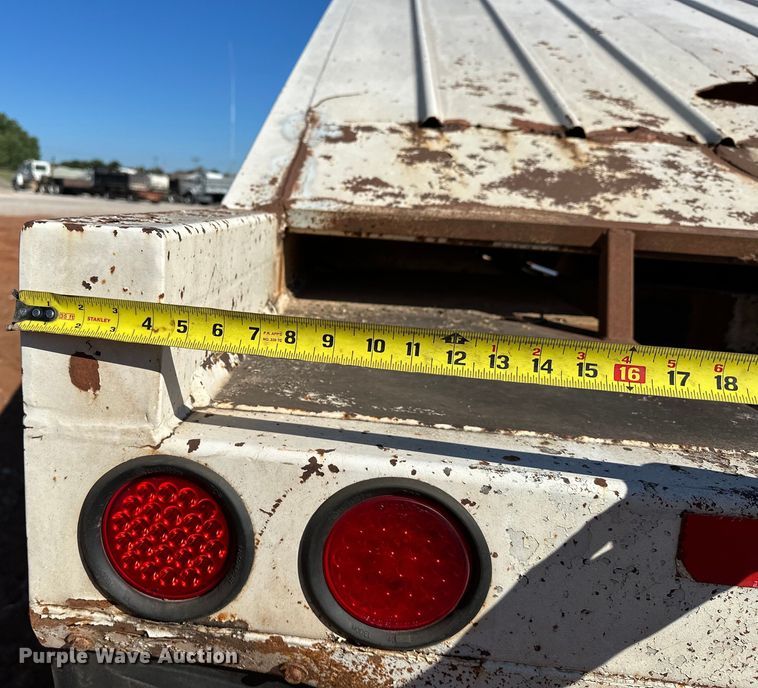 image for item EJ8936 2002 Construction Trailer Specialist  T-42 bottom dump trailer