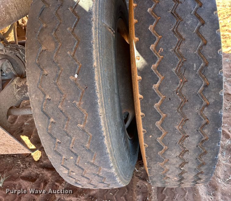 image for item EJ8936 2002 Construction Trailer Specialist  T-42 bottom dump trailer