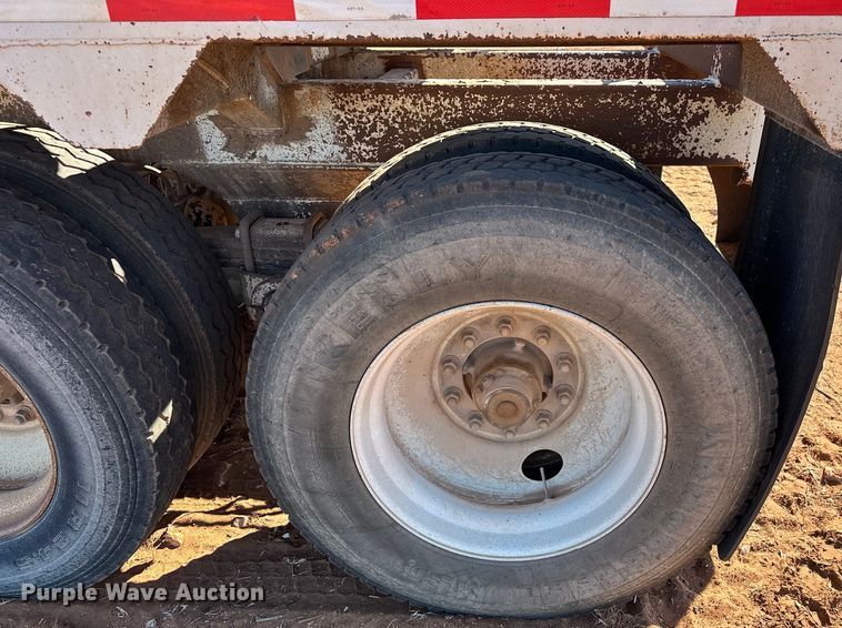 image for item EJ8936 2002 Construction Trailer Specialist  T-42 bottom dump trailer