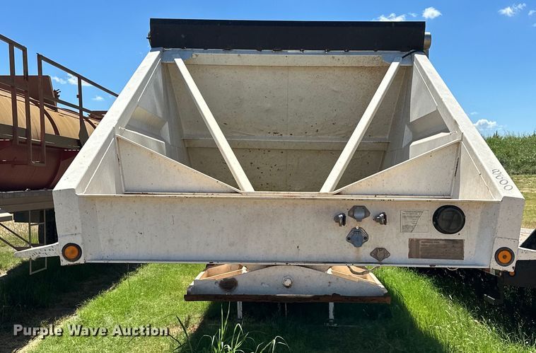 image for item EJ8938 1995 TRBL 4000 bottom dump trailer