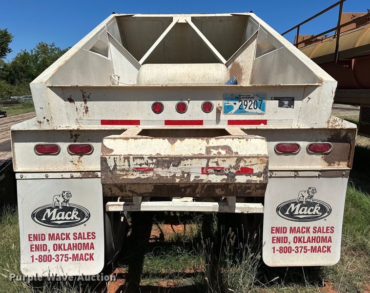 image for item EJ8938 1995 TRBL 4000 bottom dump trailer