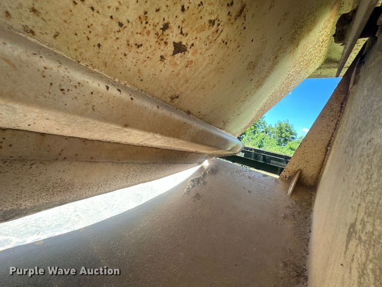 image for item EJ8938 1995 TRBL 4000 bottom dump trailer