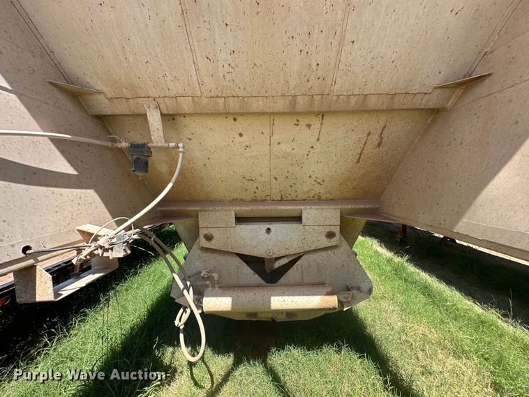 image for item EJ8938 1995 TRBL 4000 bottom dump trailer