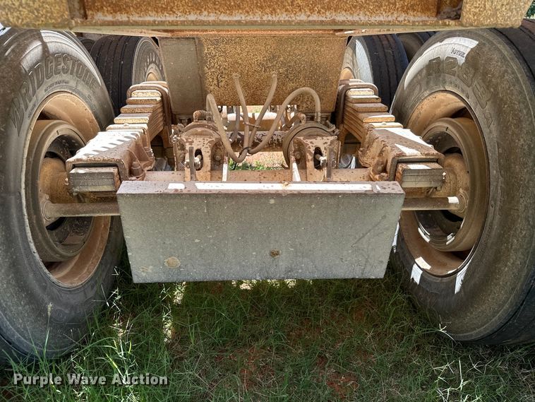 image for item EJ8938 1995 TRBL 4000 bottom dump trailer