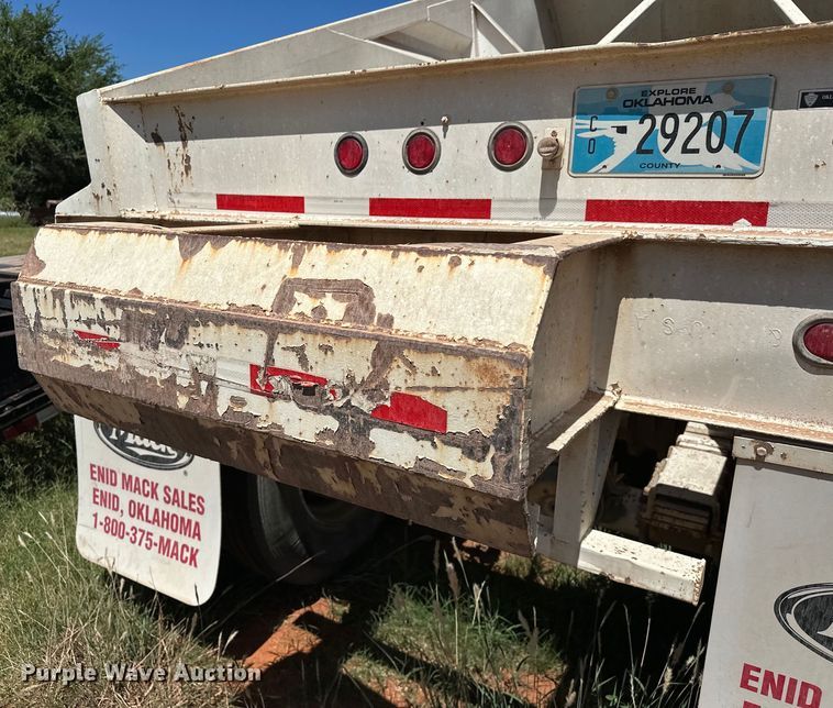 image for item EJ8938 1995 TRBL 4000 bottom dump trailer
