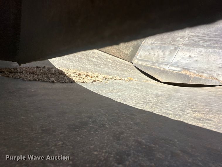 image for item EJ8938 1995 TRBL 4000 bottom dump trailer