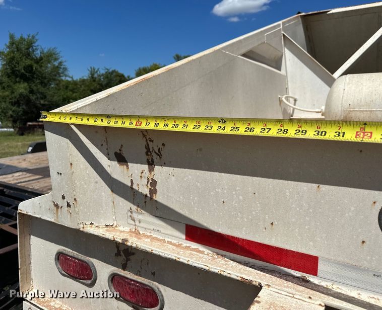 image for item EJ8938 1995 TRBL 4000 bottom dump trailer